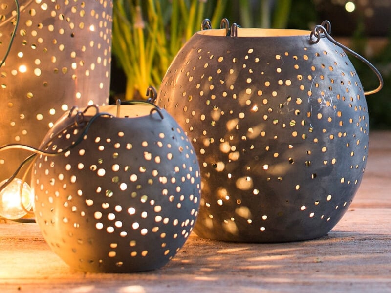 pottery lanterns